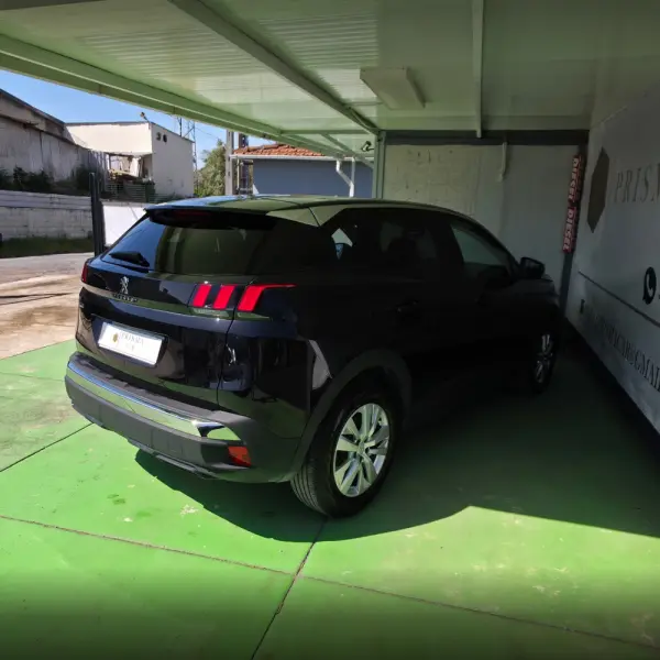 Peugeot 3008 1.2 PureTech Style 4