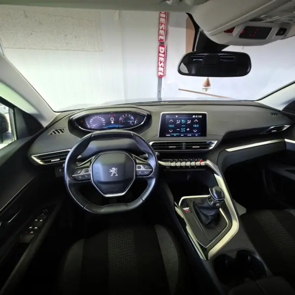 Peugeot 3008 1.2 PureTech Style 13