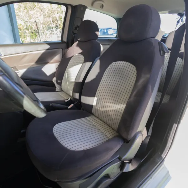 Lancia Ypsilon 1.2 Lusso 5 7