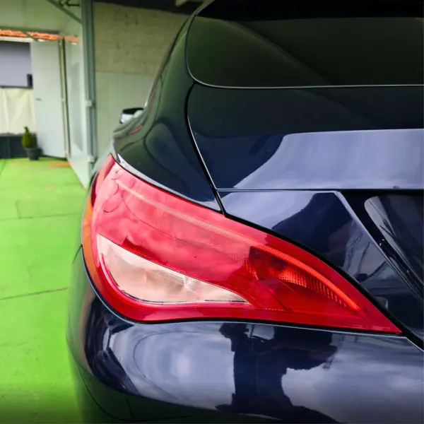 Mercedes-Benz CLA 180 d Shooting Brake 11