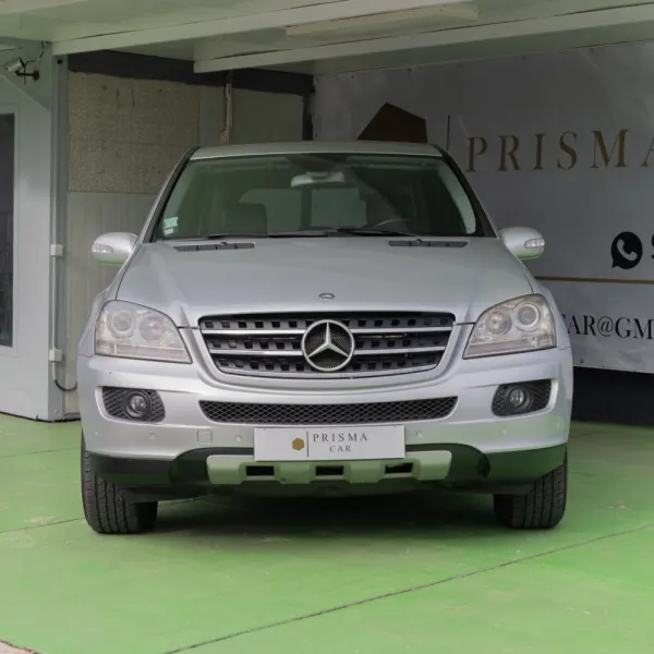 Mercedes-Benz ML 320 2
