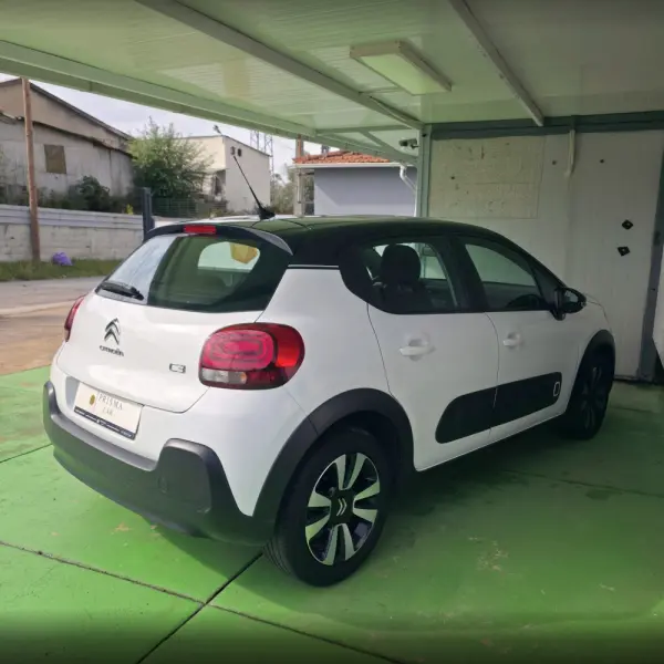 Citroen C3 1.2 PureTech Shine 4
