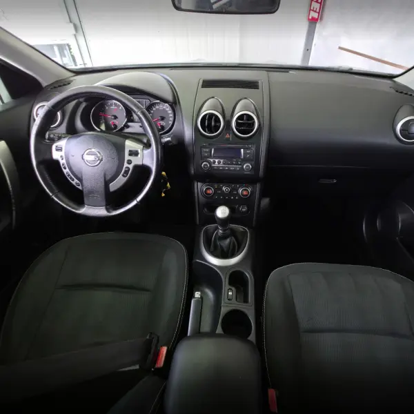 Nissan Qashqai +2 1.5 dCi Acenta 10