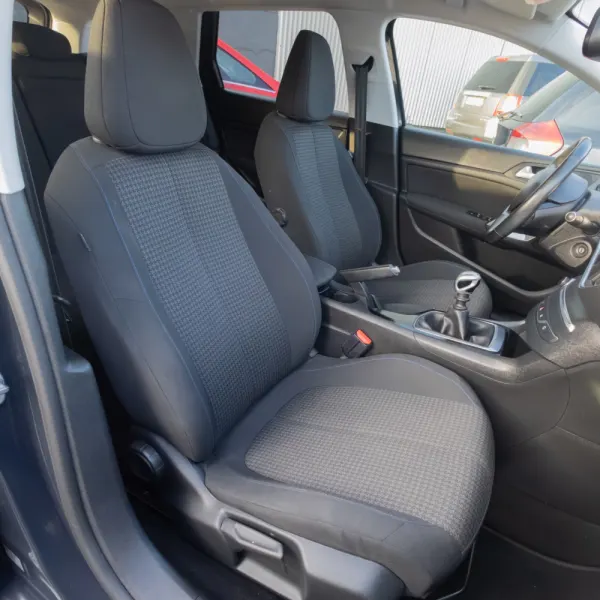 Peugeot 308 1.6 BlueHDi Style 13