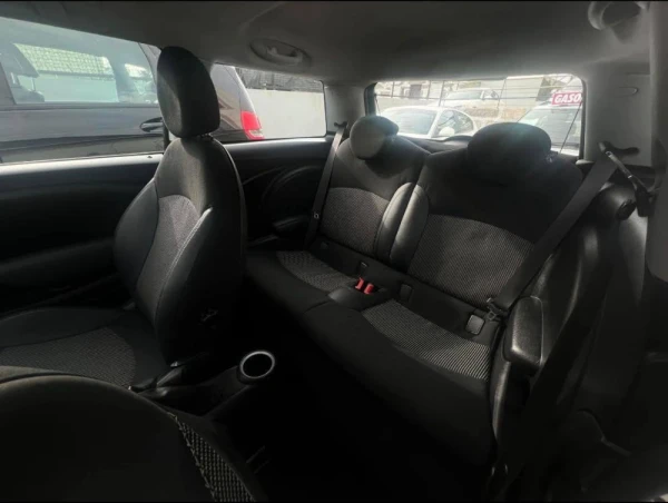 MINI 3 Portas One D 12