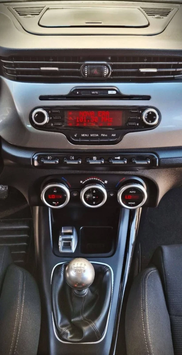 Alfa Romeo Giulietta 1.6 JTDm Distinctive 10