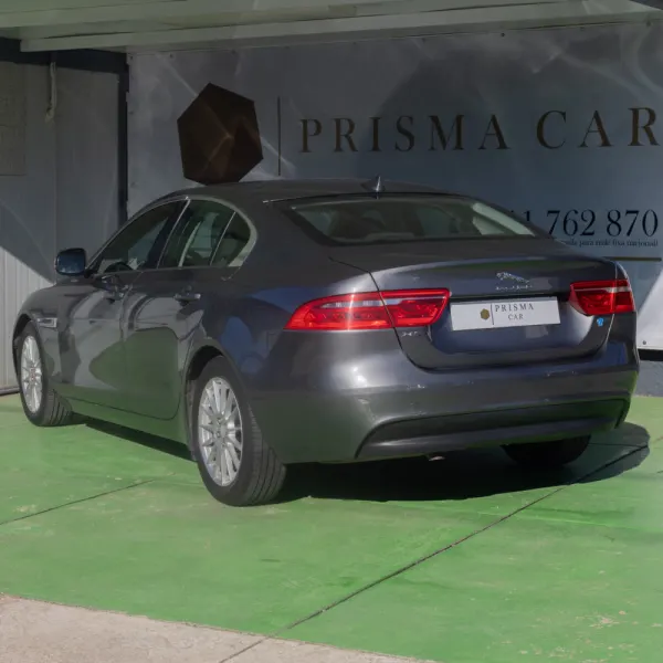 Jaguar XE 2.0 D Pure Aut. 3