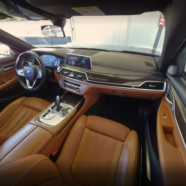 BMW 740 Ld xDrive Auto 36