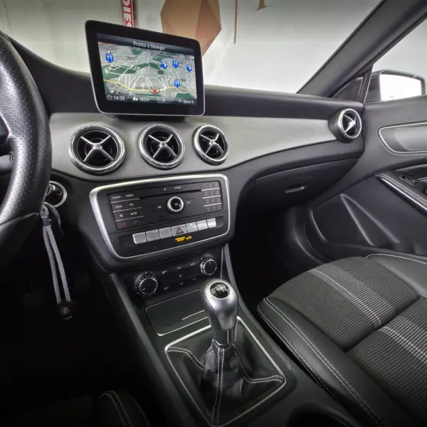 Mercedes-Benz CLA 180 d Shooting Brake 19