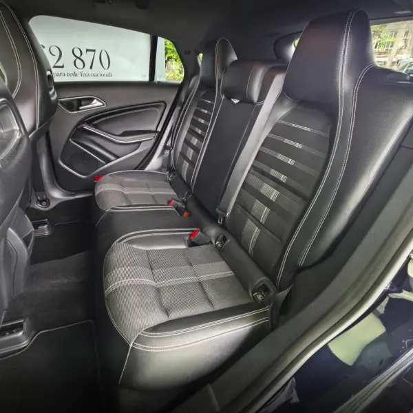 Mercedes-Benz CLA 180 d Shooting Brake 23