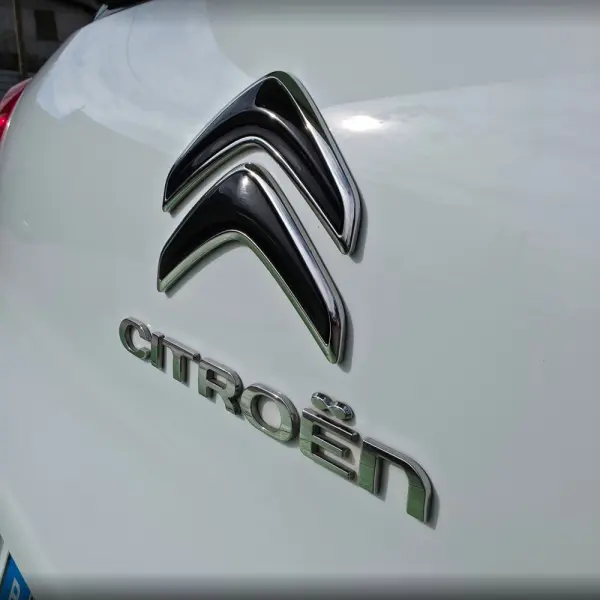 Citroen C3 1.2 PureTech Shine 13