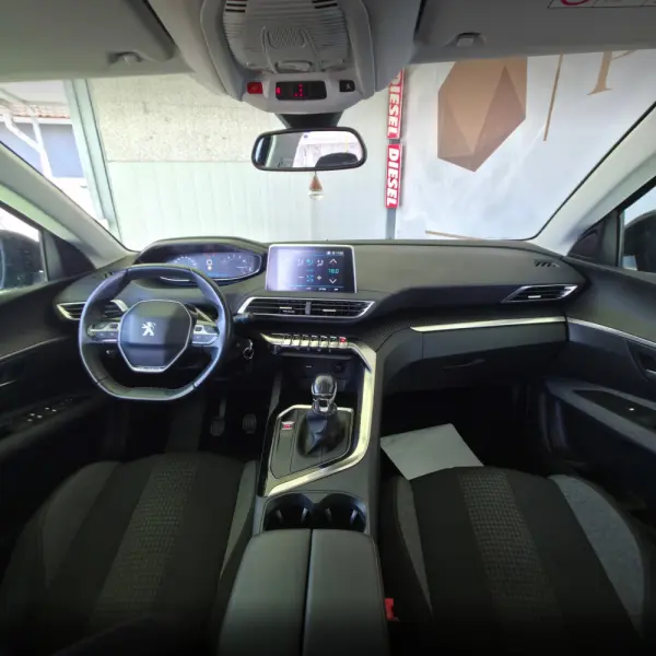 Peugeot 3008 1.2 PureTech Style 12