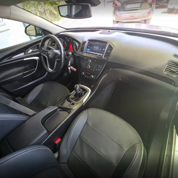 Opel Insignia Sports Tourer 2.0 CDTi Cosmo S/S 13