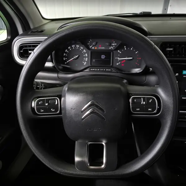 Citroen C3 1.2 PureTech Shine 16