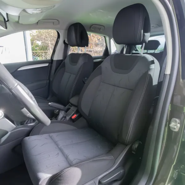 Citroën C4 1.6 HDi Exclusive 13