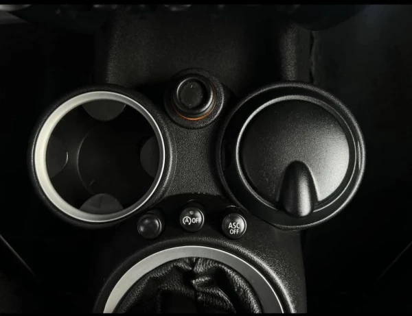 MINI 3 Portas One D 11