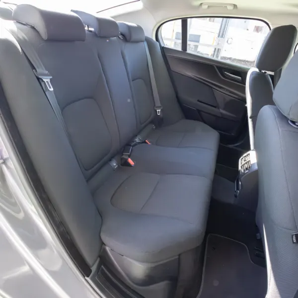 Jaguar XE 2.0 D Pure Aut. 8