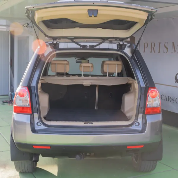 Land Rover Freelander 2.2 Td4 SE Auto. 7