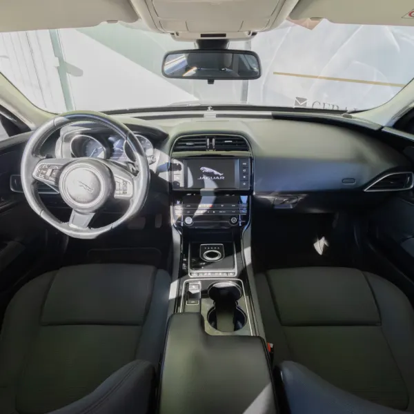 Jaguar XE 2.0 D Pure Aut. 10