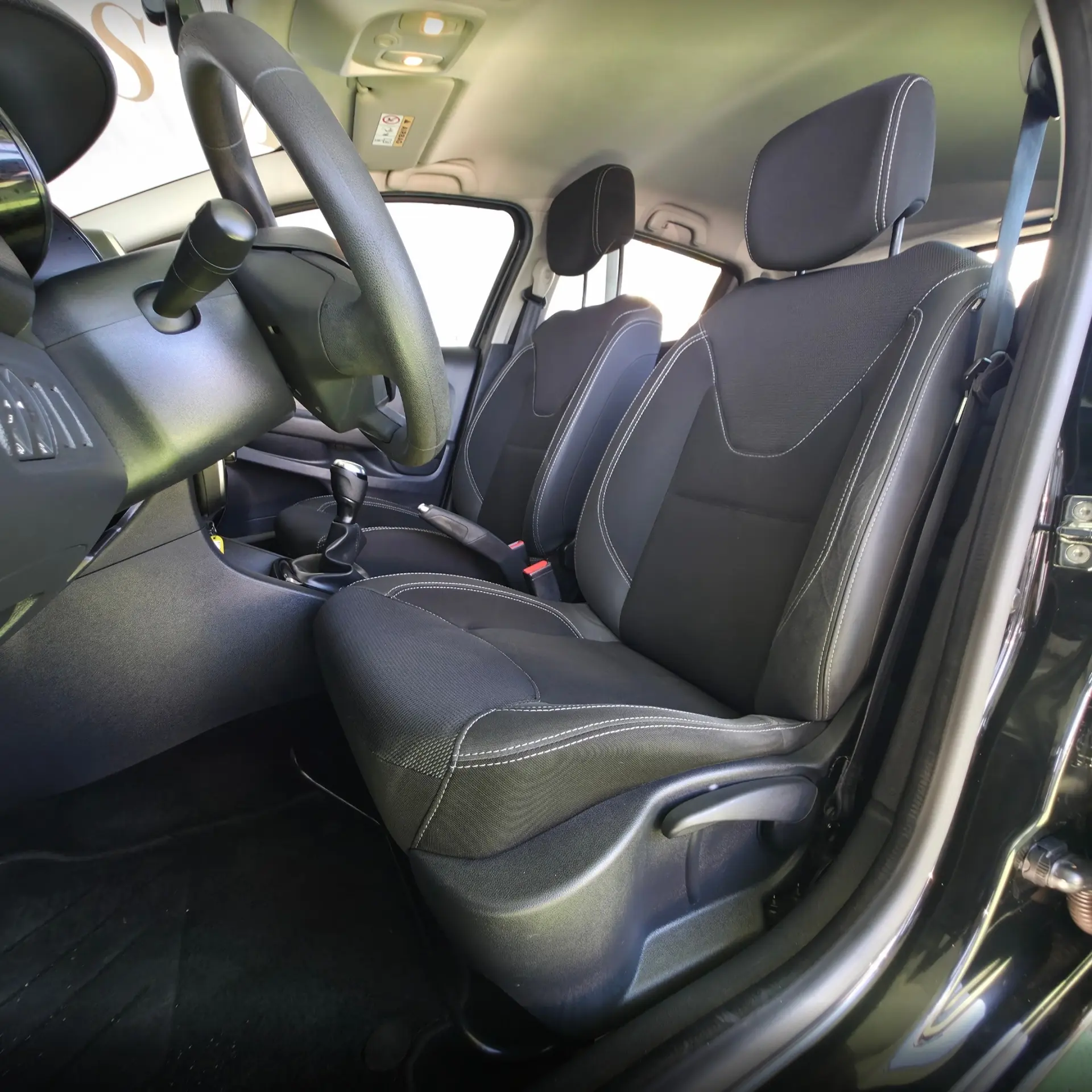 Renault Clio 1.2 16V 75 Experience 12