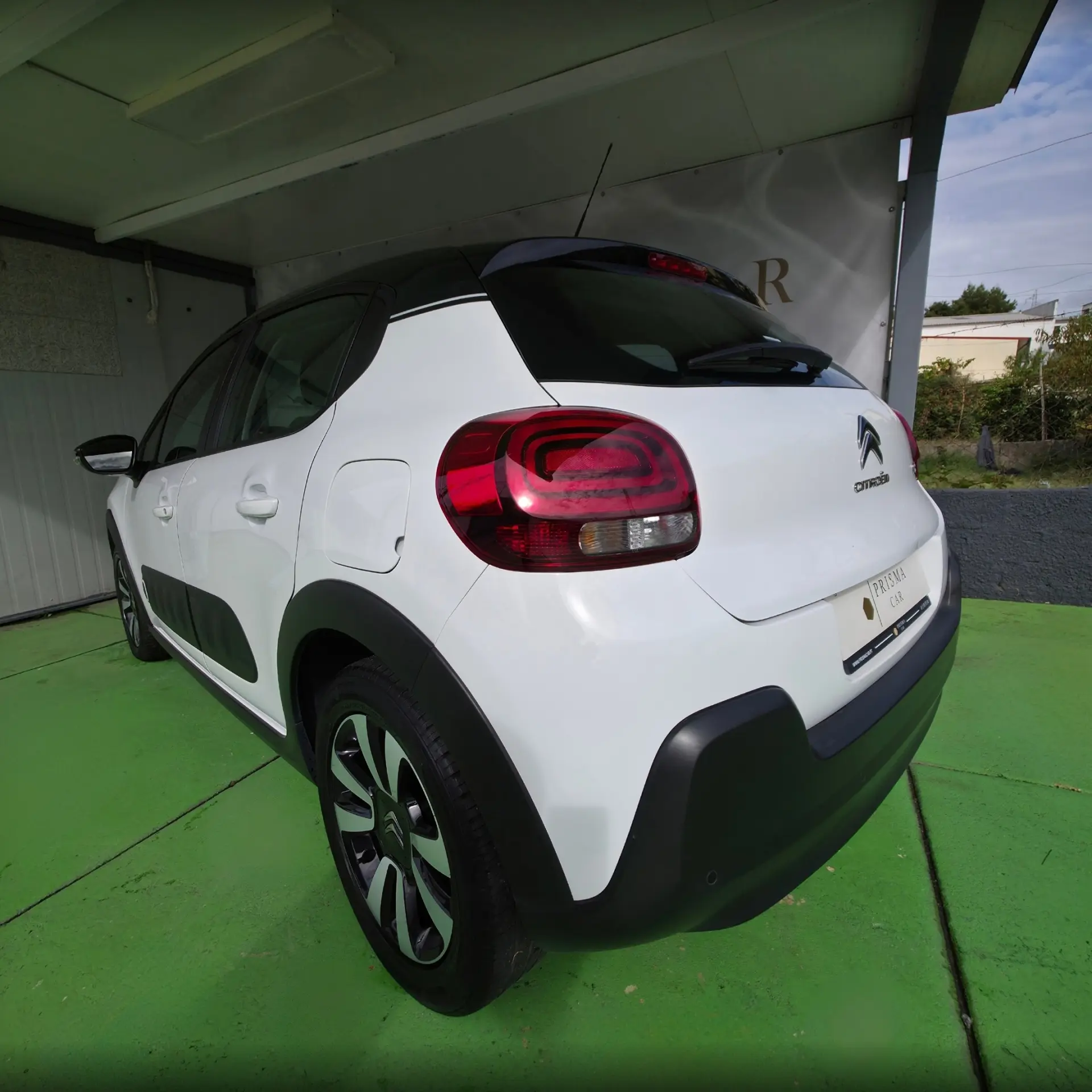 Citroen C3 1.2 PureTech Shine 11