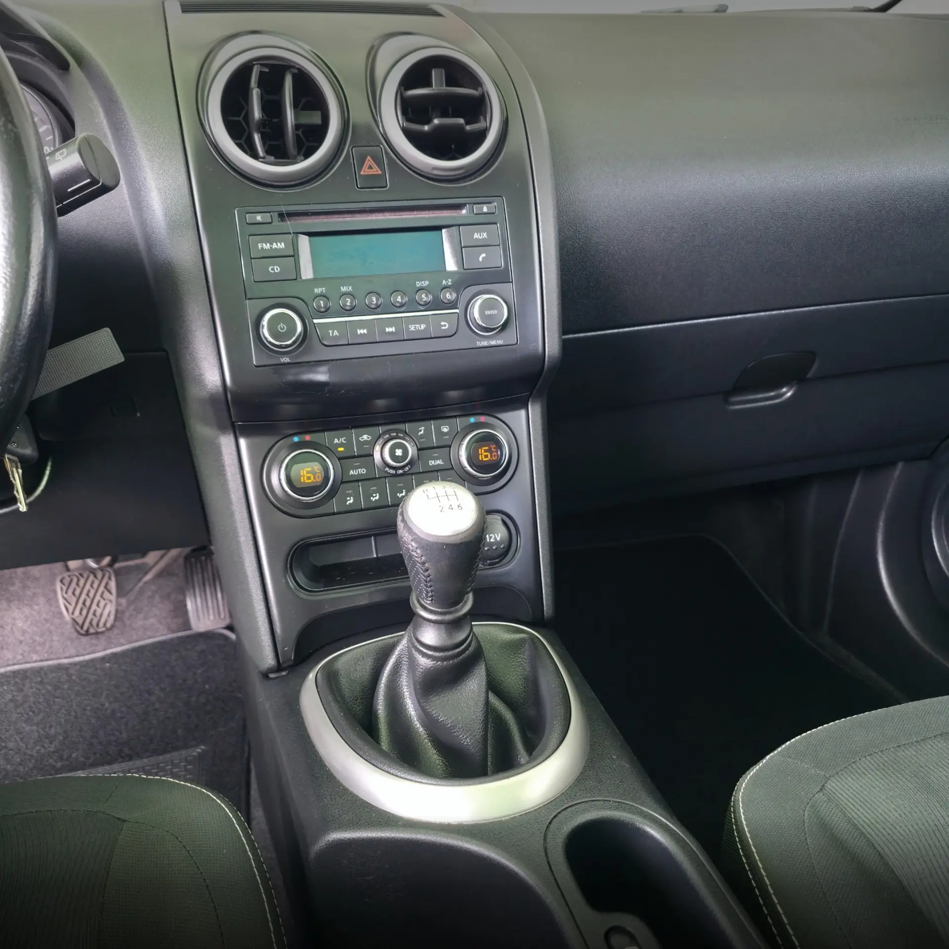 Nissan Qashqai +2 1.5 dCi Acenta 13