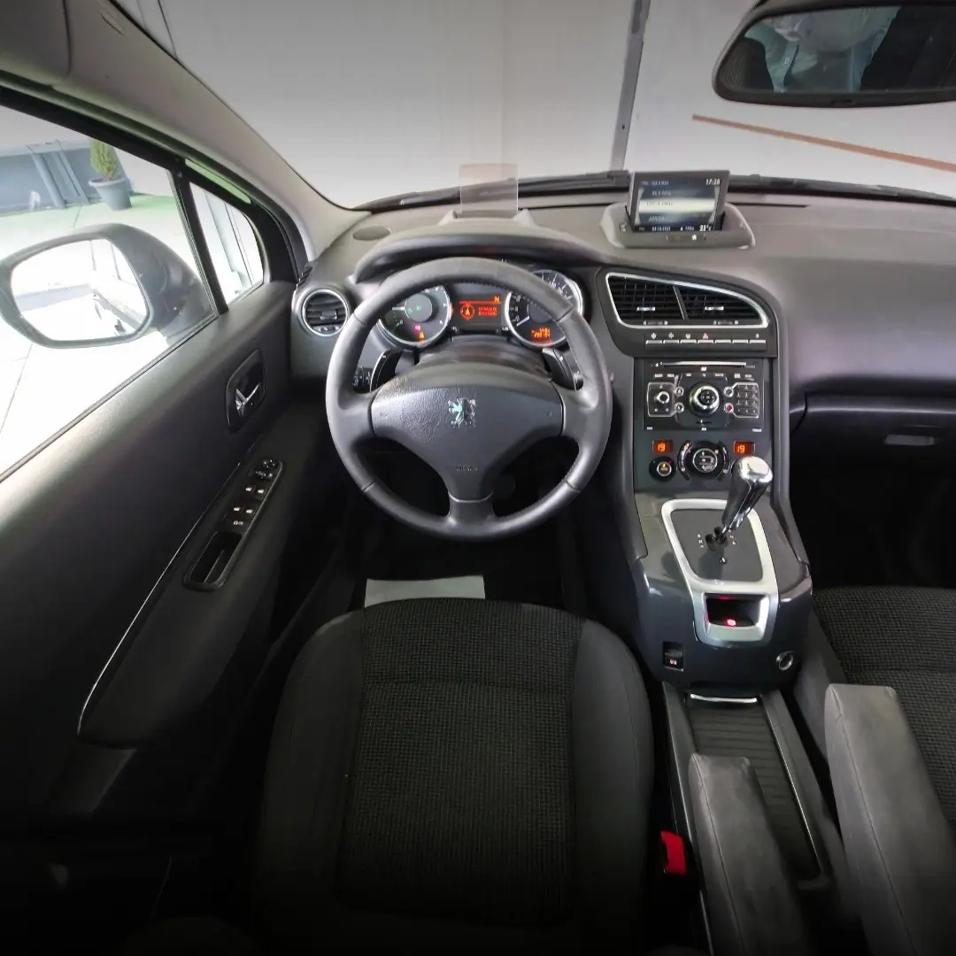 Peugeot 5008 1.6 E-HDi Allure 2-Tronic J17 5