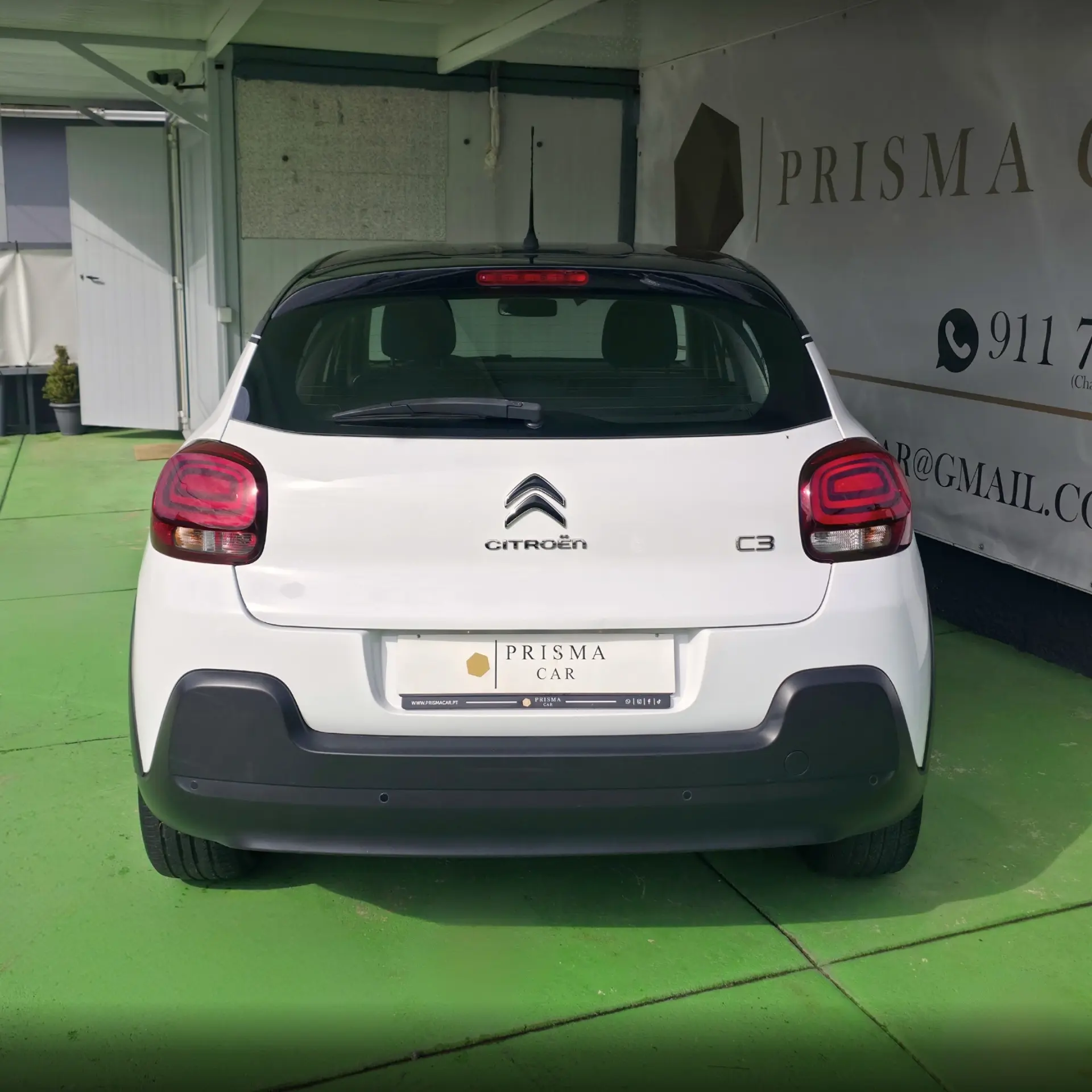 Citroen C3 1.2 PureTech Shine 6