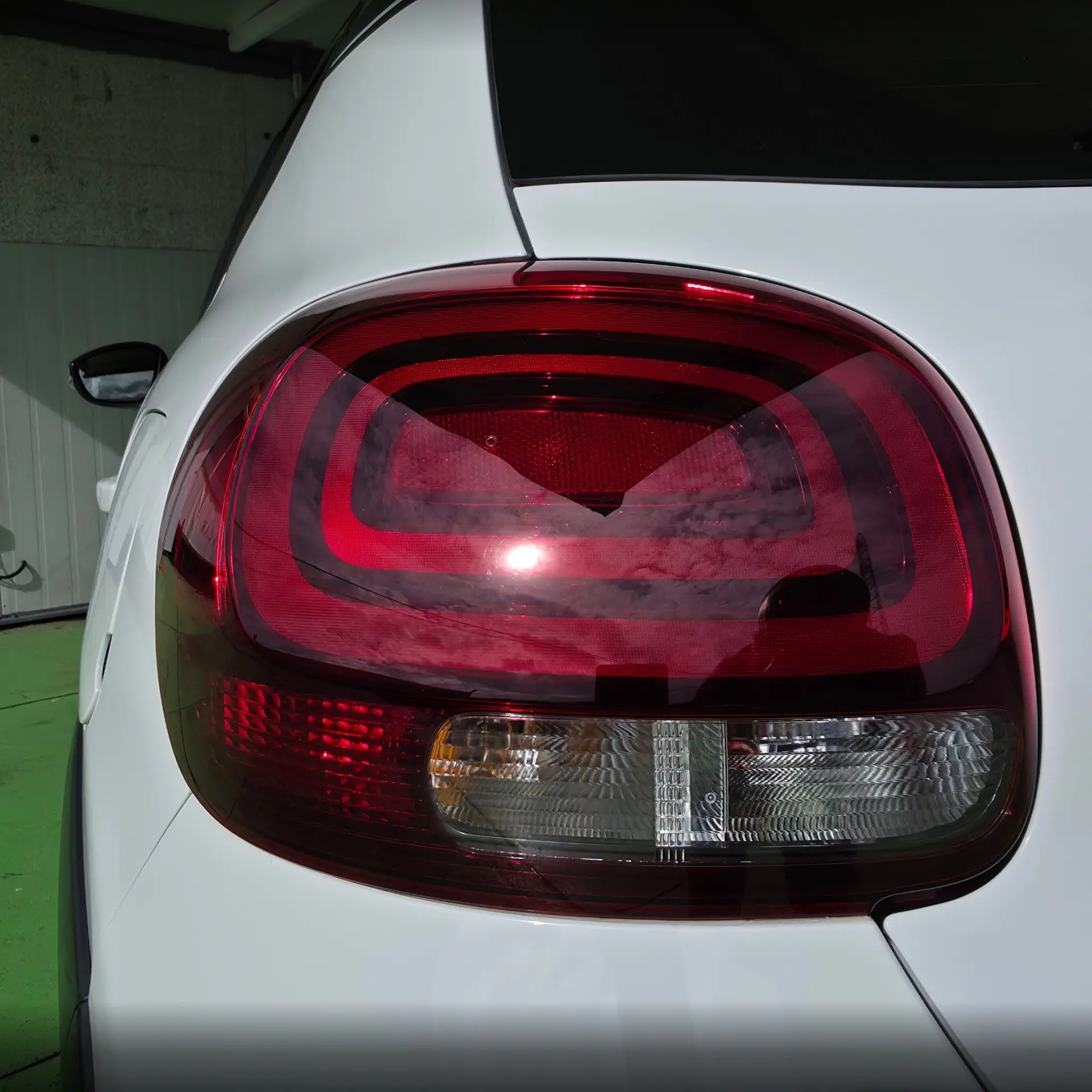 Citroen C3 1.2 PureTech Shine 12