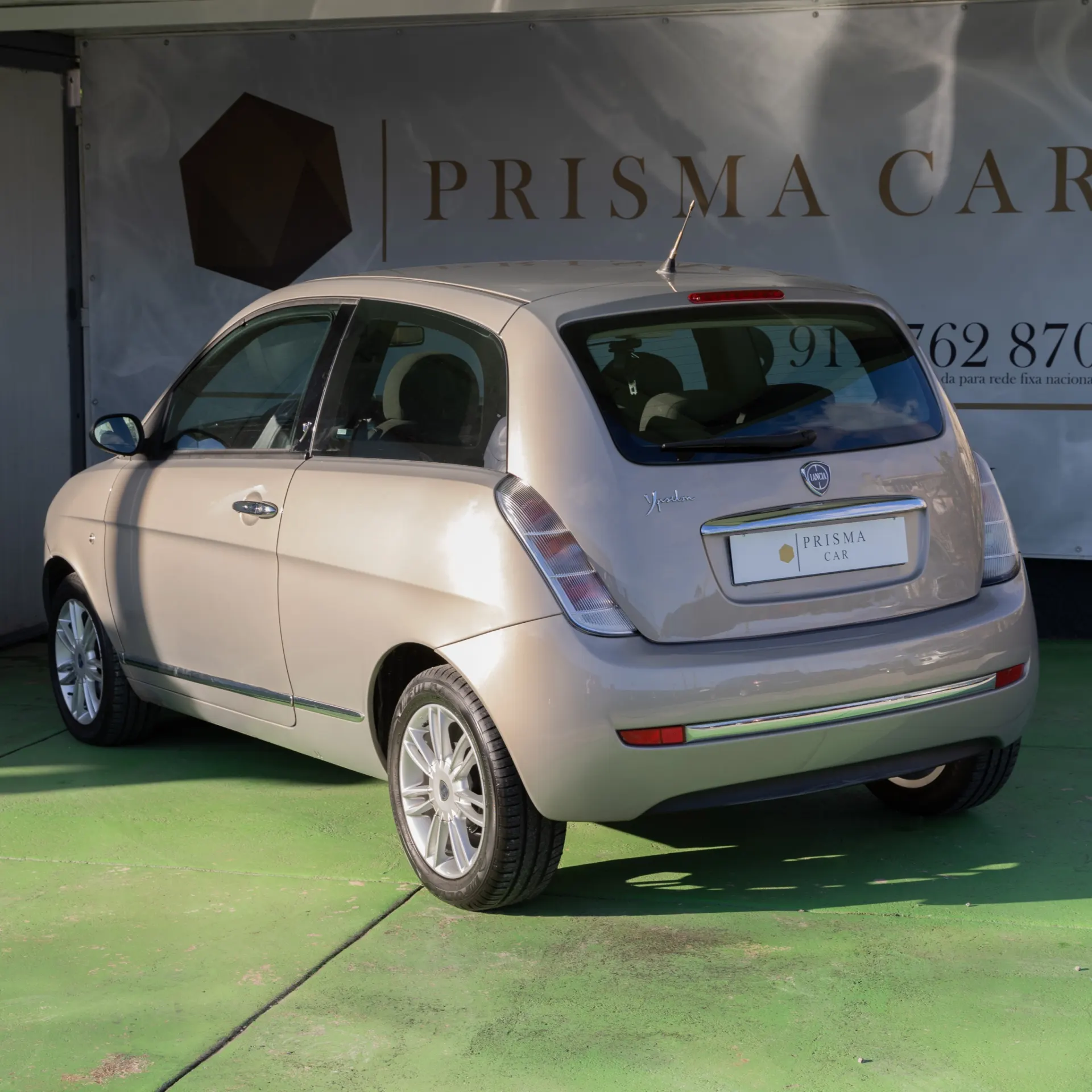 Lancia Ypsilon 1.2 Lusso 5 2