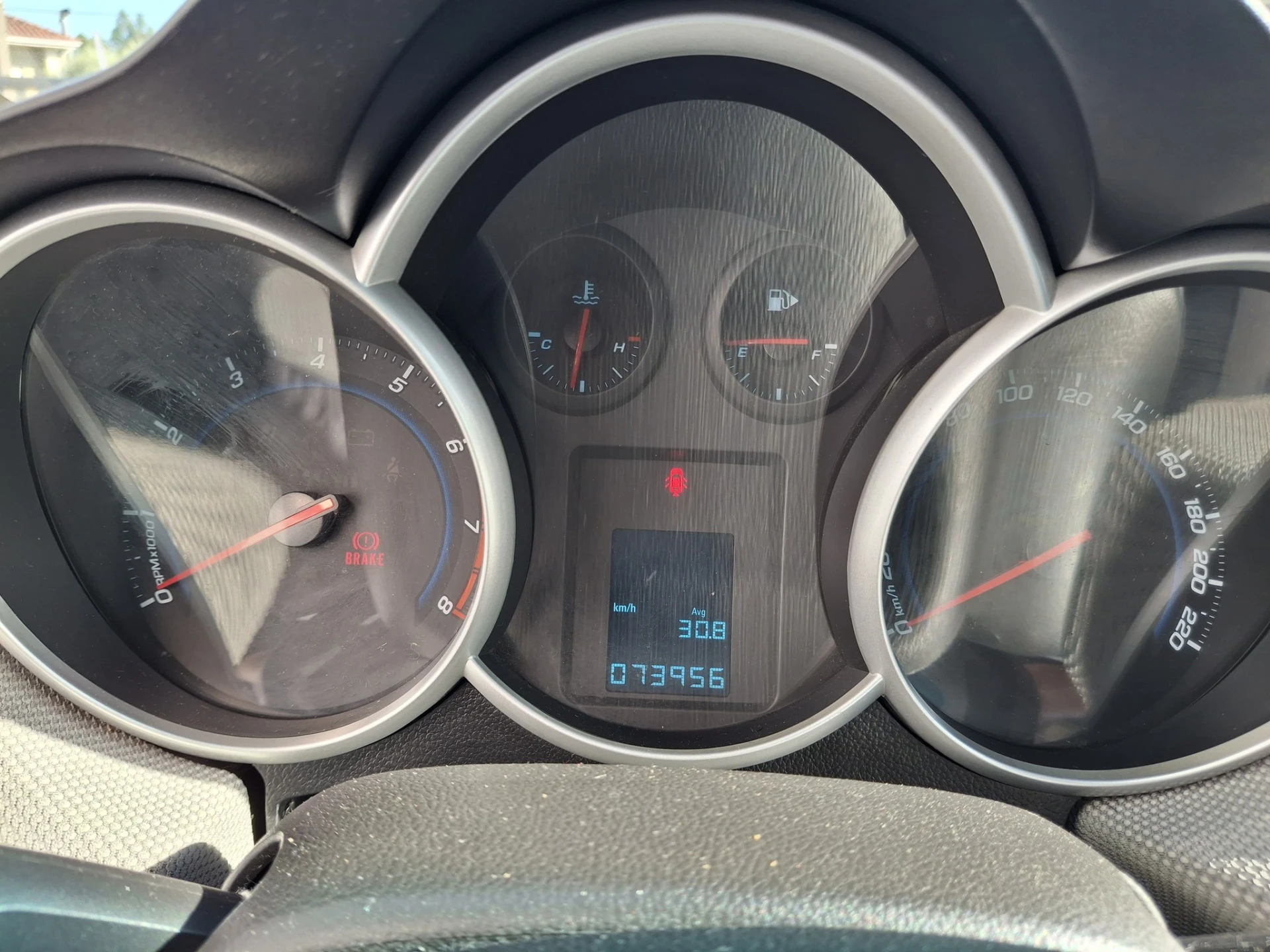 Chevrolet Cruze 1.6 LS 9