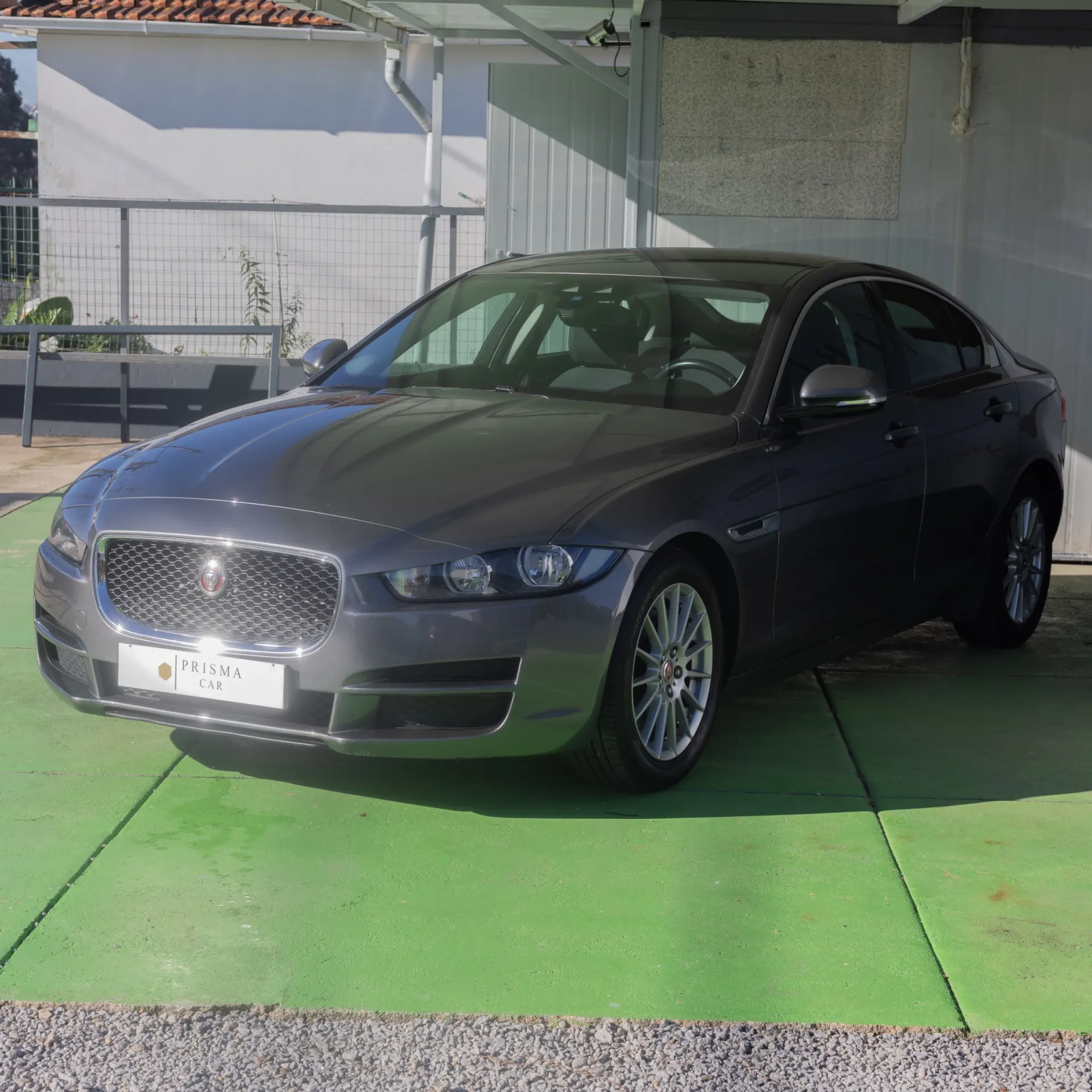 Jaguar XE 2.0 D Pure Aut. 4