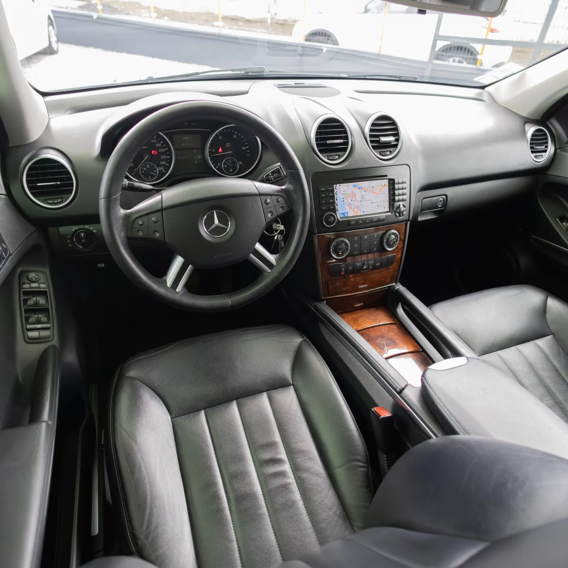 Mercedes-Benz ML 320 12