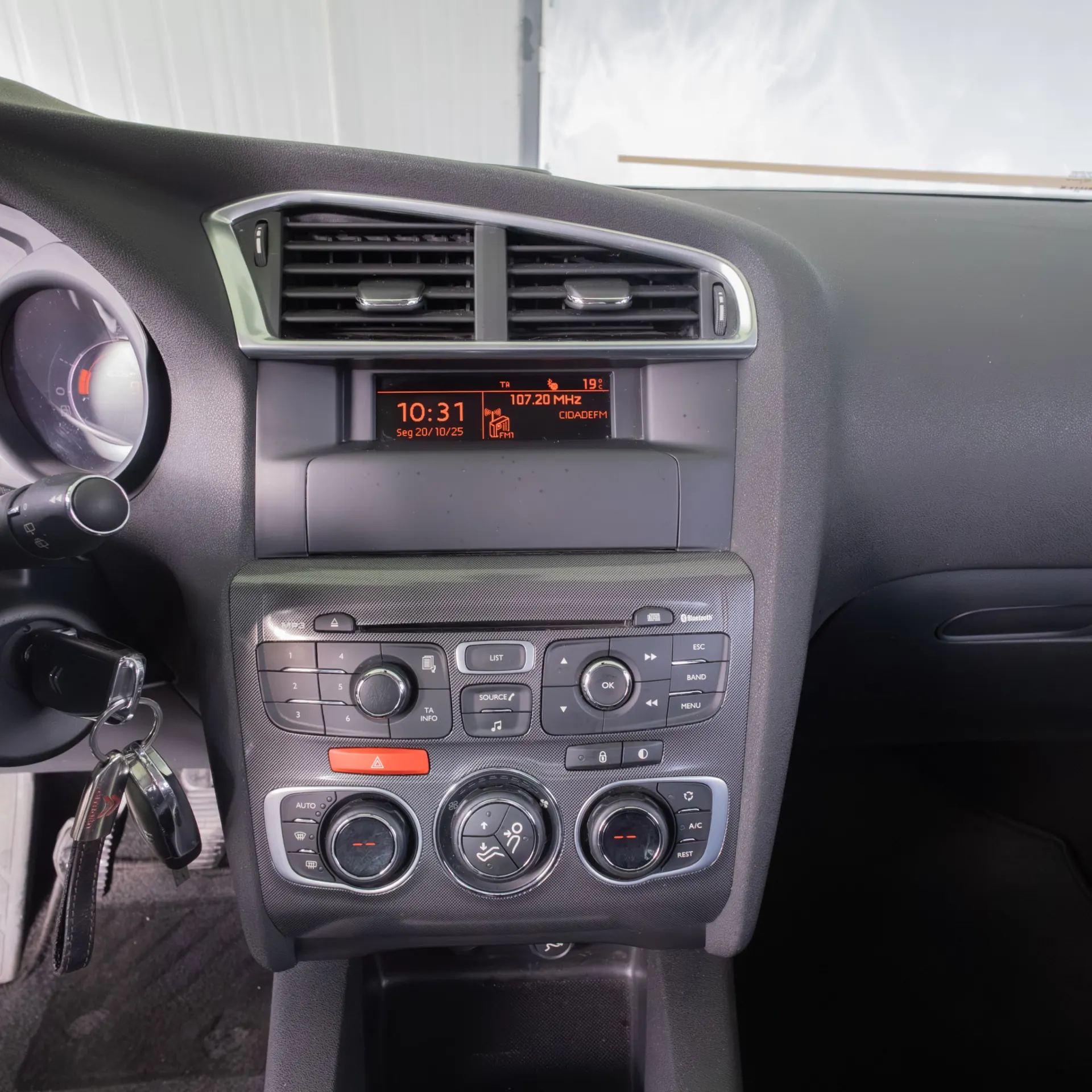 Citroën C4 1.6 HDi Exclusive 11