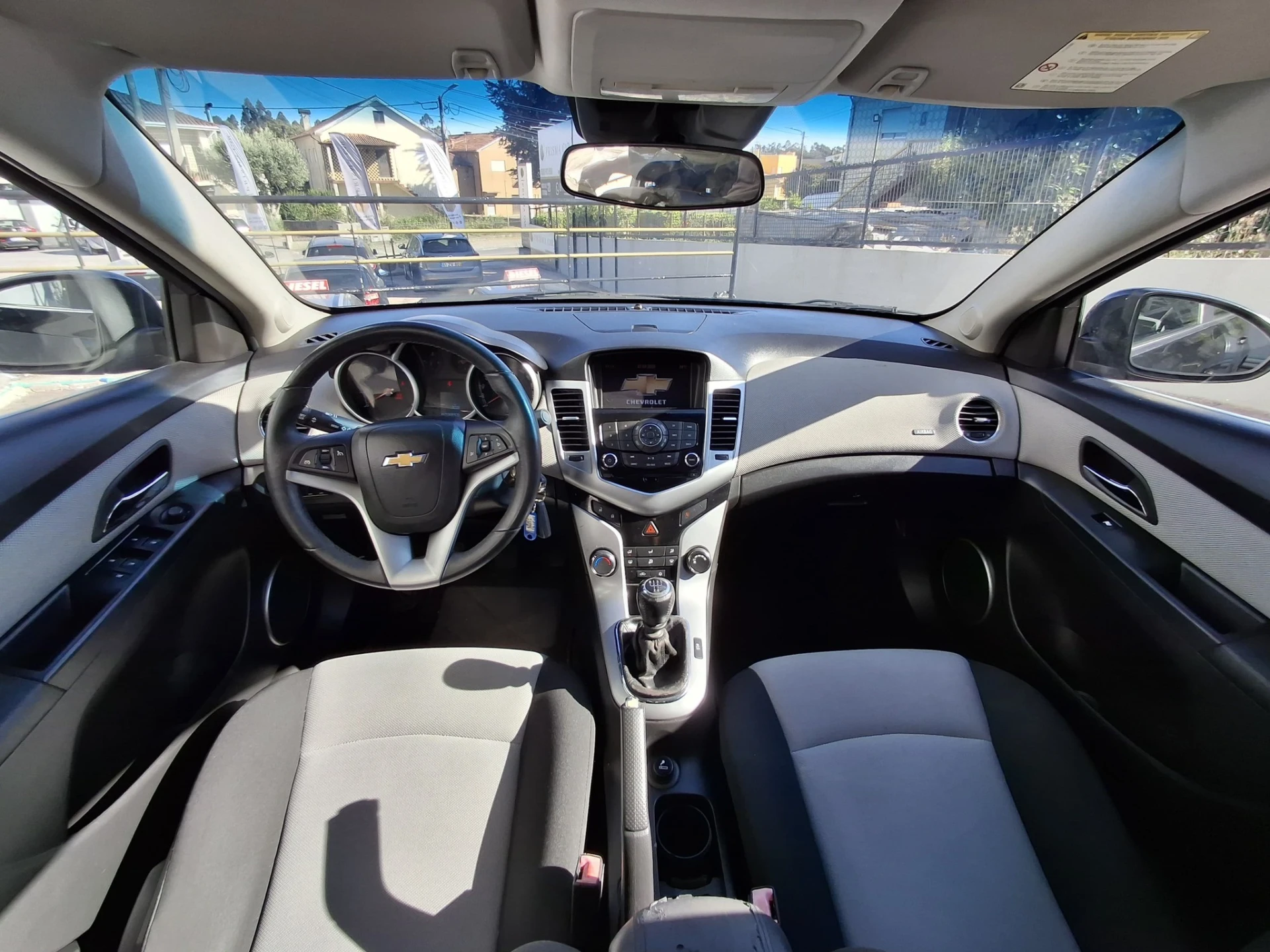 Chevrolet Cruze 1.6 LS 7