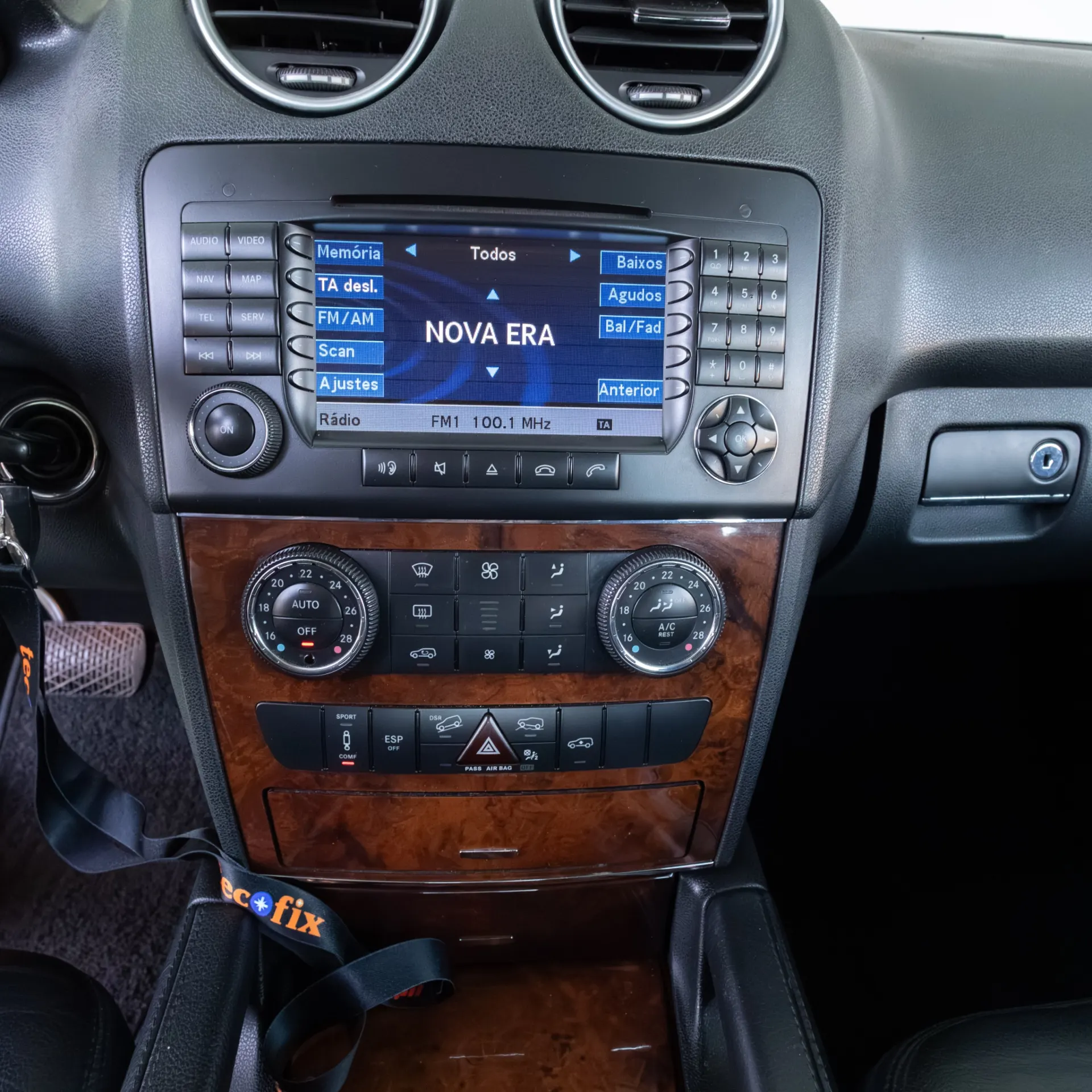 Mercedes-Benz ML 320 10