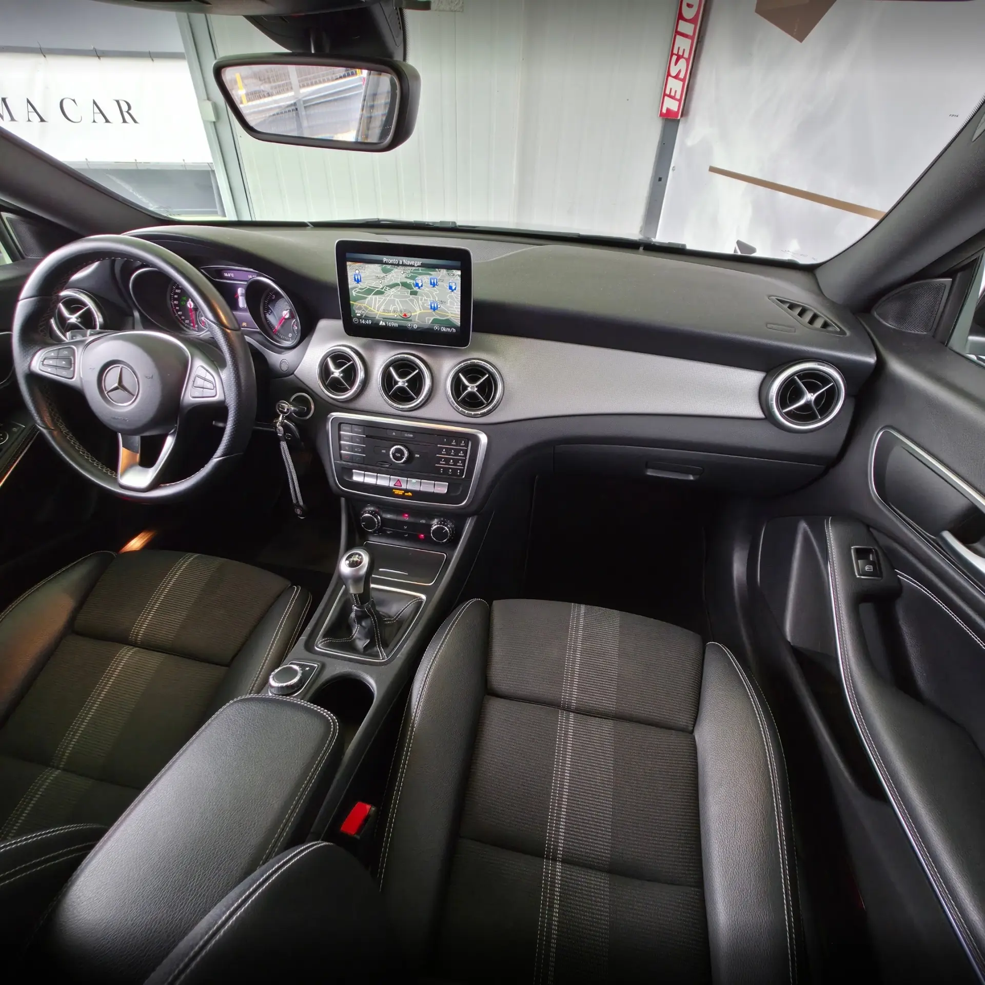 Mercedes-Benz CLA 180 d Shooting Brake 17