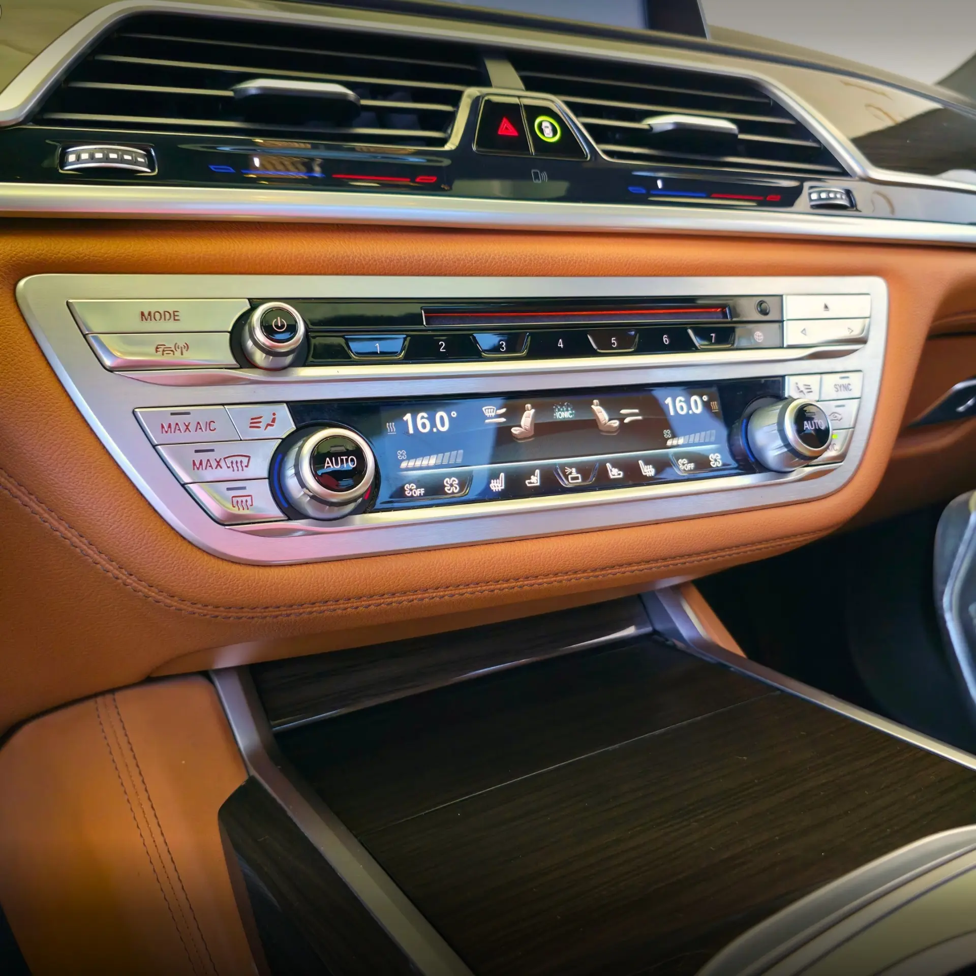 BMW 740 Ld xDrive Auto 31