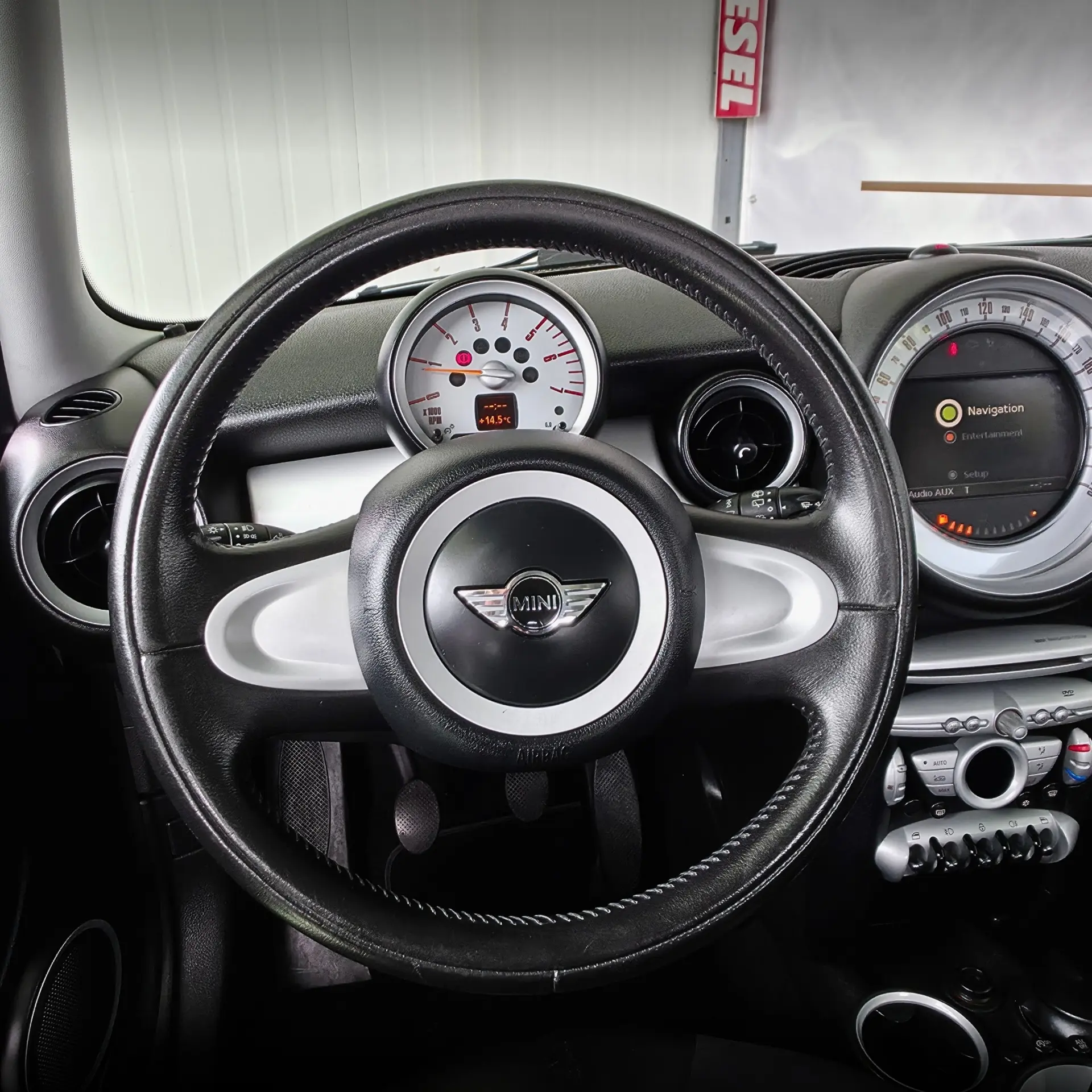 MINI 3 Portas One D 15