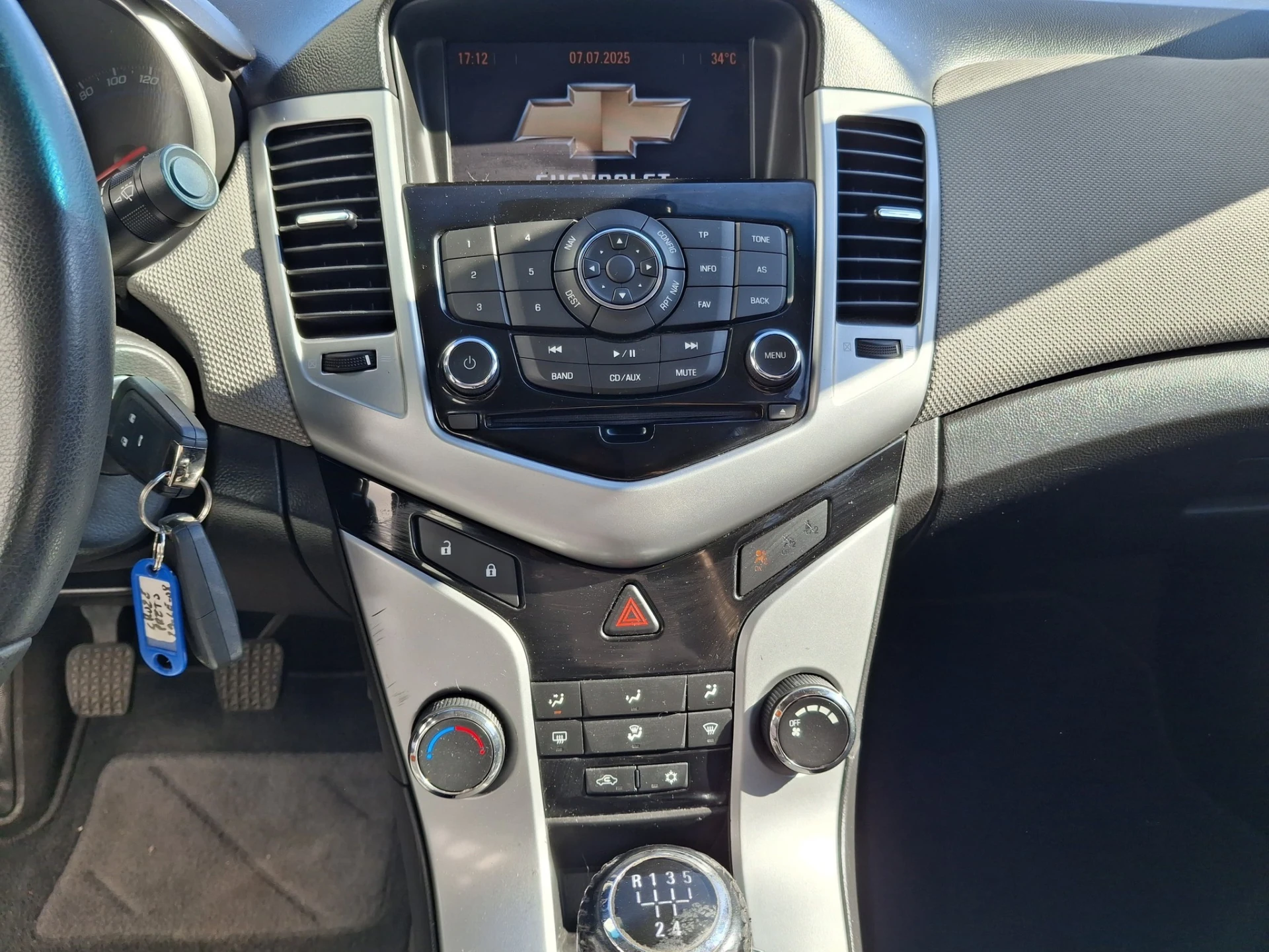 Chevrolet Cruze 1.6 LS 10