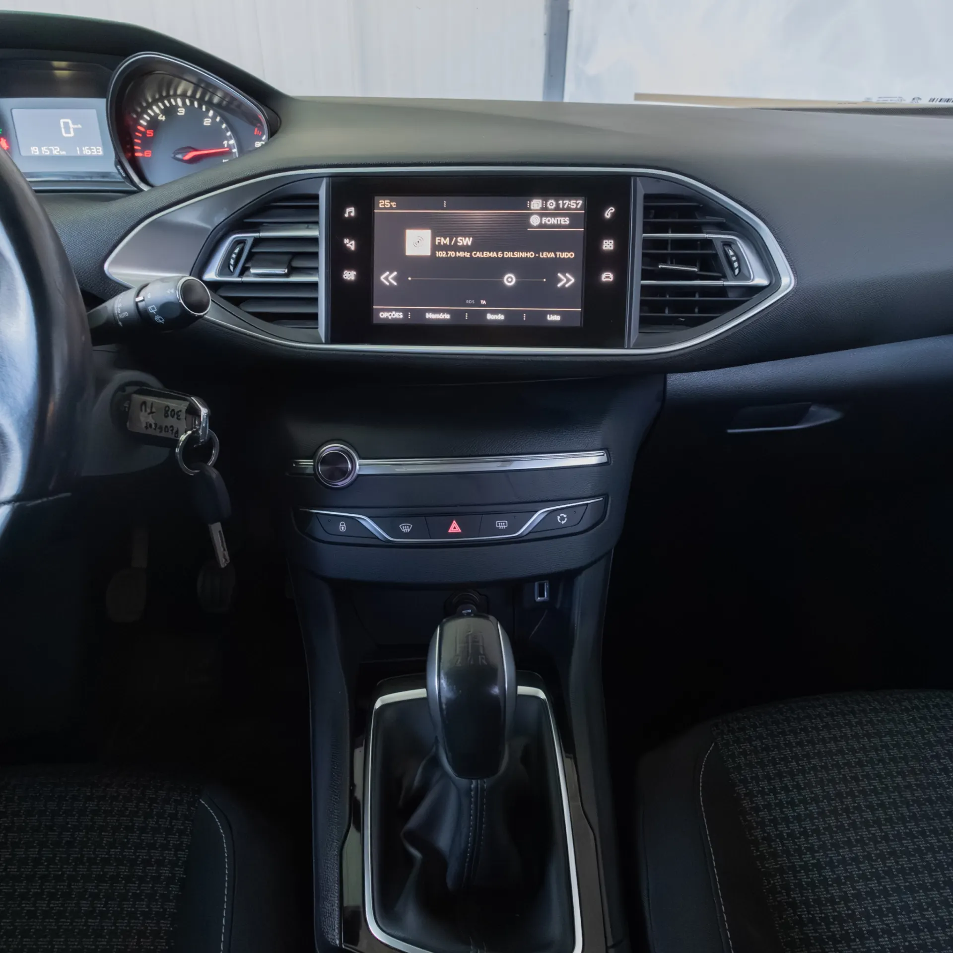 Peugeot 308 1.6 BlueHDi Style 11