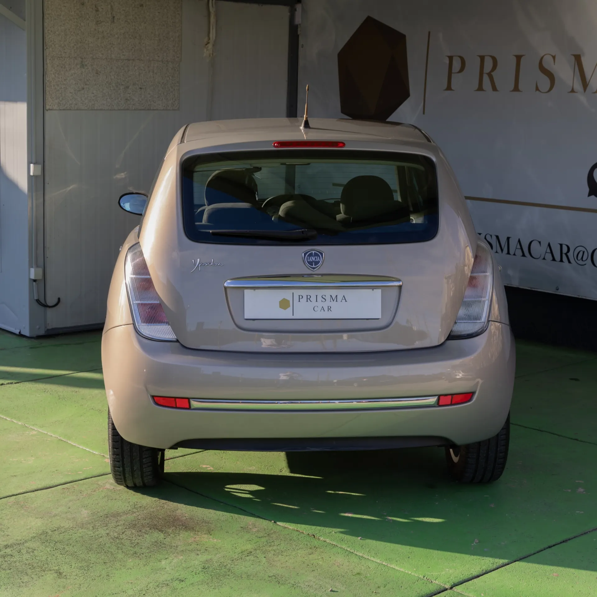 Lancia Ypsilon 1.2 Lusso 5 5