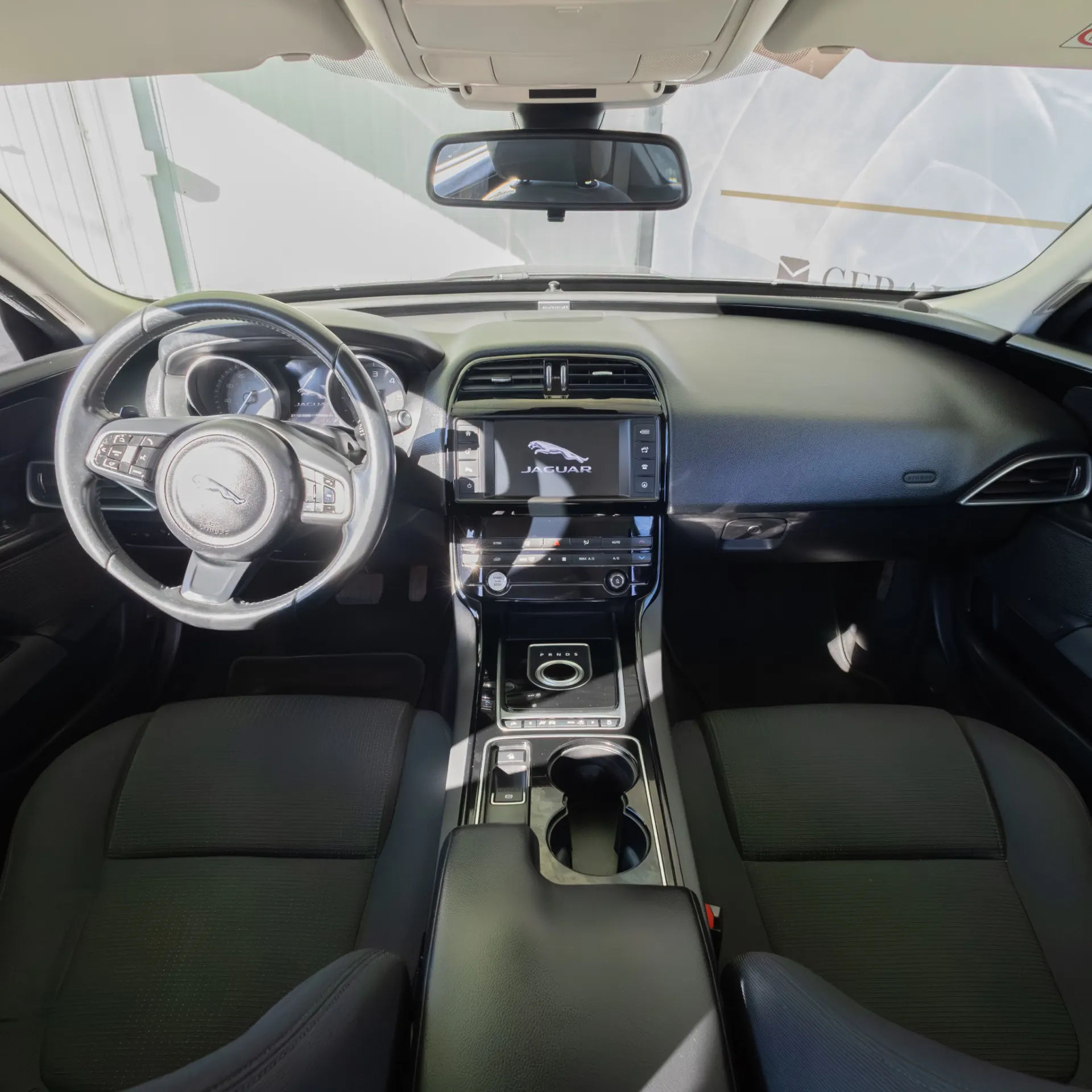 Jaguar XE 2.0 D Pure Aut. 10