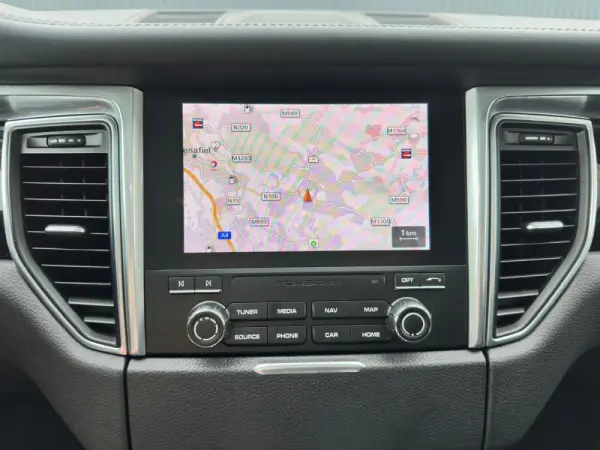 Porsche Macan S PDK 15