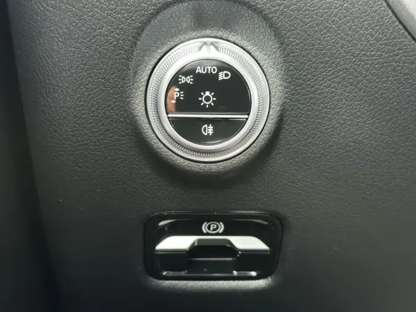 Mercedes-Benz C 220 d Avantgarde 18