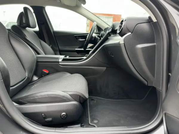 Mercedes-Benz C 220 d Avantgarde 20