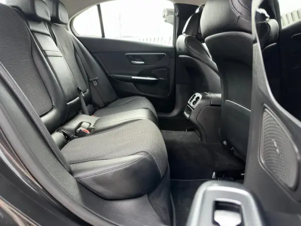 Mercedes-Benz C 220 d Avantgarde 21