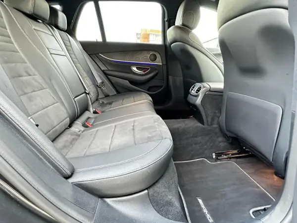 Mercedes-Benz E 300 de AMG Line 24