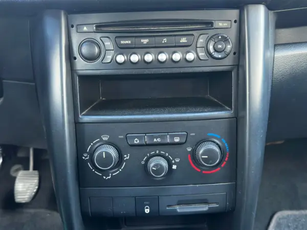 Peugeot 207 1.6 HDi Sport 10