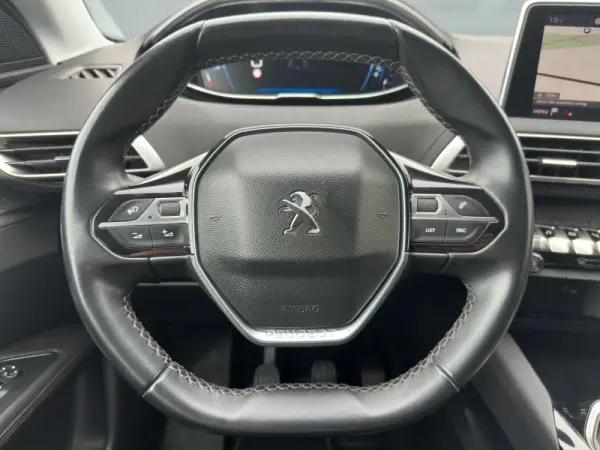 Peugeot 3008 1.6 BlueHDi Allure 13